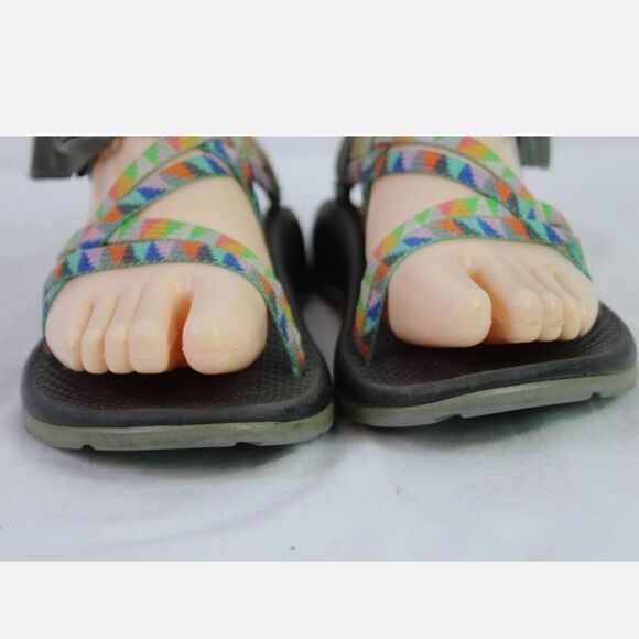 Chaco Multicolored Girls Size 3 Sandals. - Picture 5 of 9